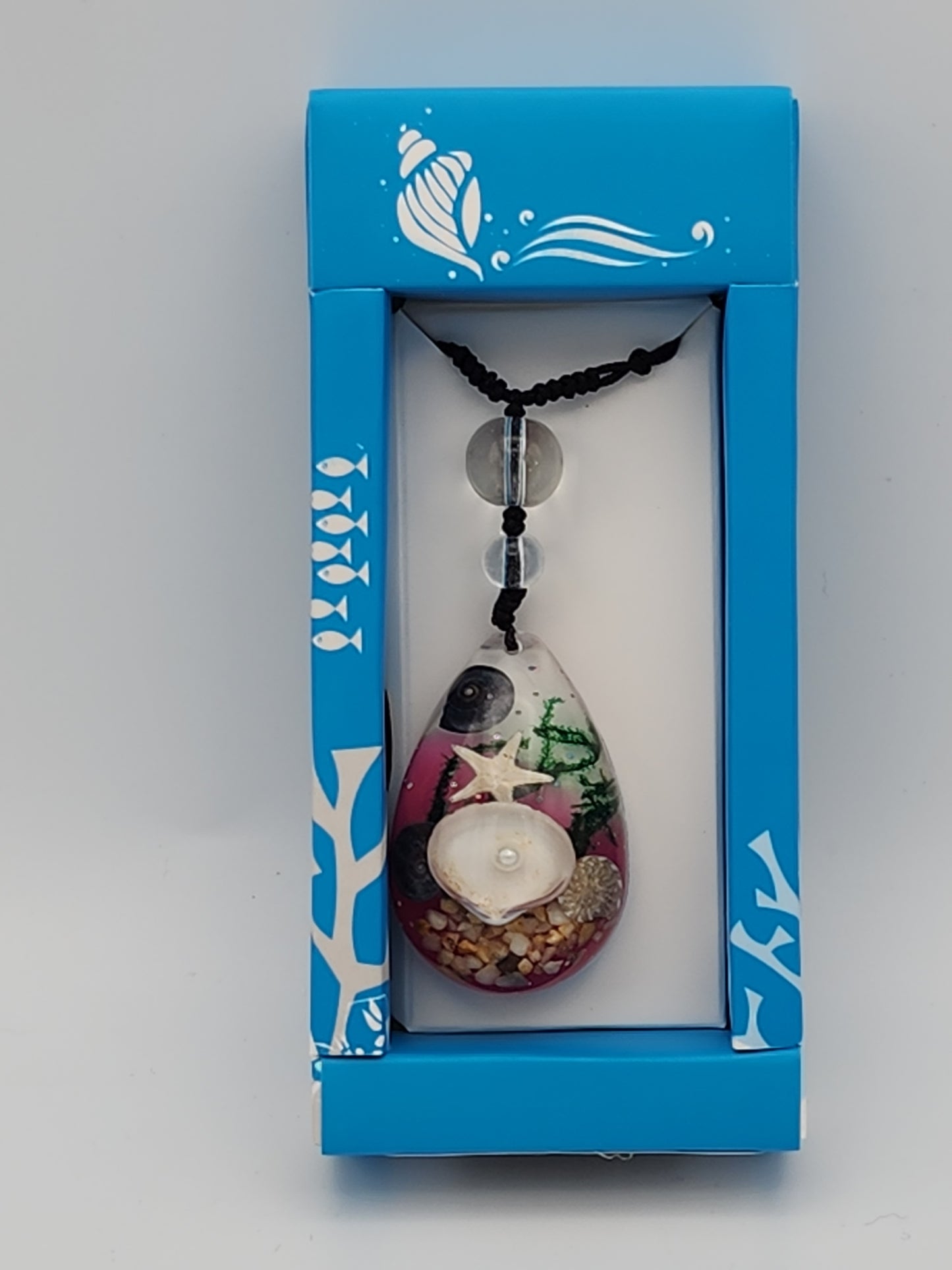Ocean Beach Resin Pendant Necklace - Shell & Dried Flowers