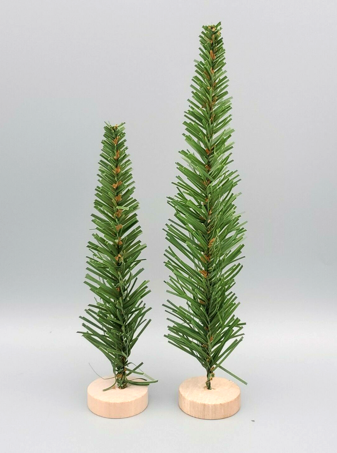 2 Playground - 8pc Tinsel Trees - Gold, Green, Silver & White  Bullseye's 8 Pack