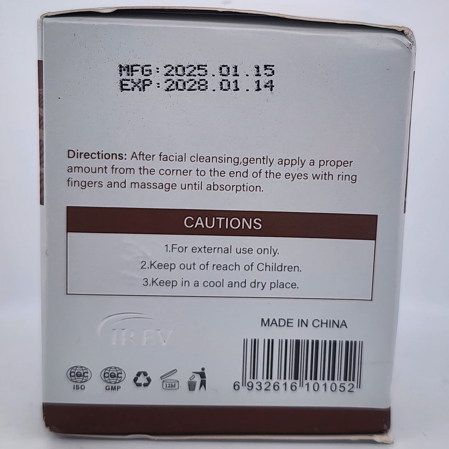 Back of a cosmetic packaging with text, barcodes, and logos on a white background