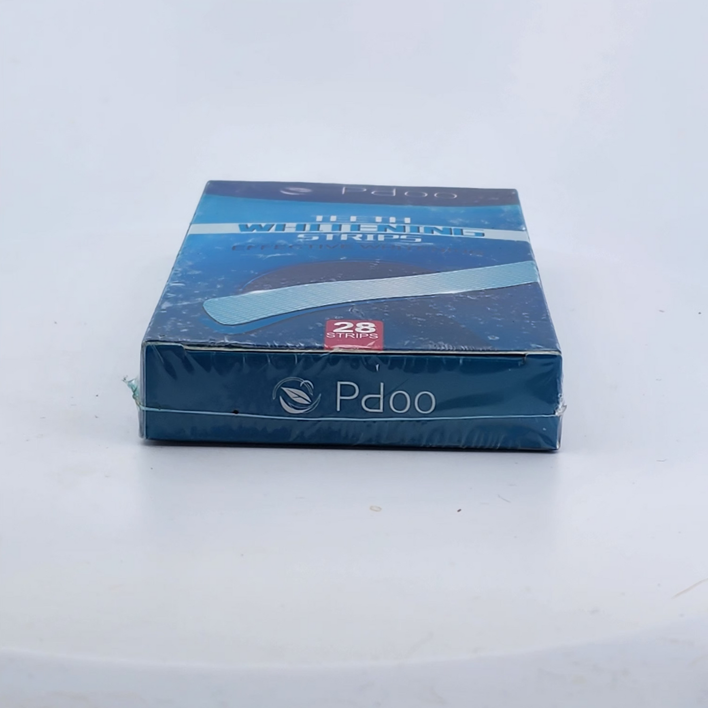 Blue box with 'Pdoo' branding on a white surface
