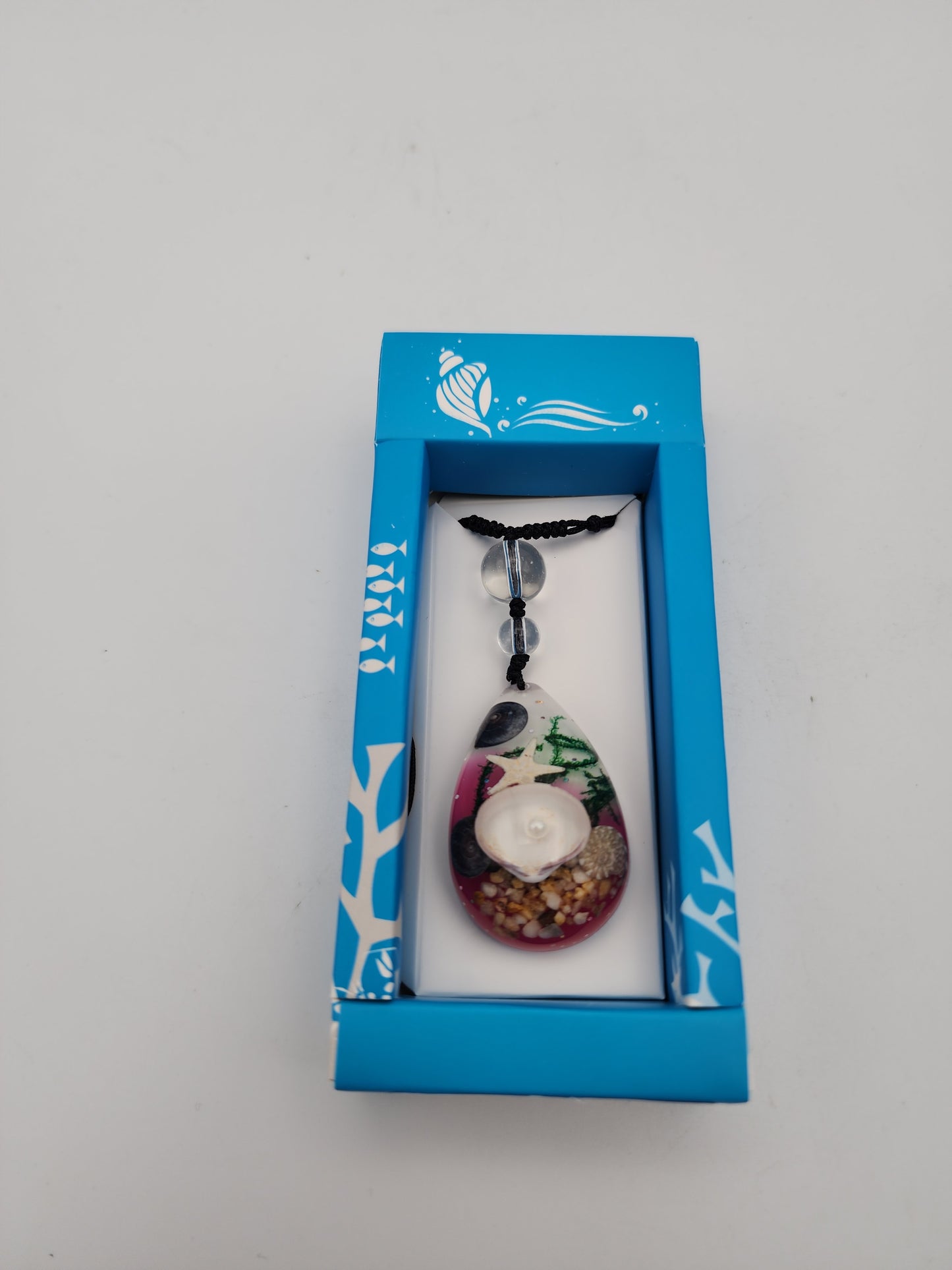 Ocean Beach Resin Pendant Necklace - Shell & Dried Flowers